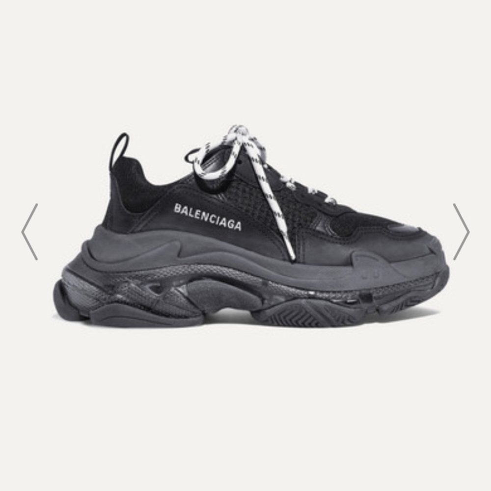 Balenciaga Triple S Clear sole Black 💯 authentic